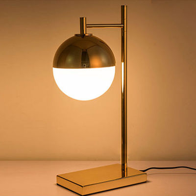 Modern Simple Table Lamp Gold Iron Night Table Lamps For Living Room Table lamp(WH-MTB-62)